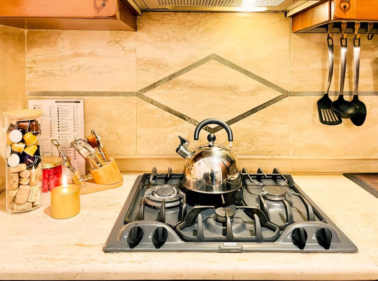 Trevi Fountain Luxury Guest House Rome Buitenkant foto